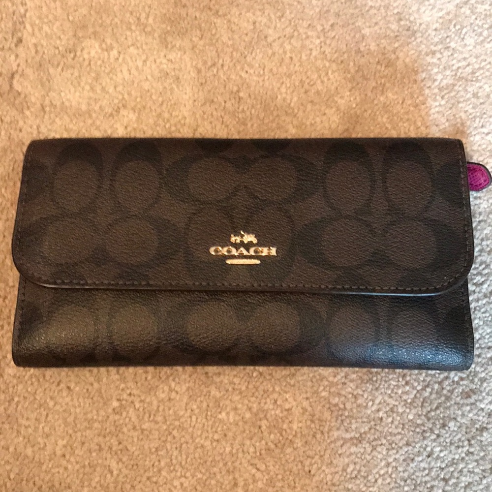 *Reposh* Coach Trifold Wallet with Matching Passport Case - cosmetic fix needed.